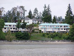 Condos in the area with a beautiful ocean view. Condos in the area with a beautiful ocean view.